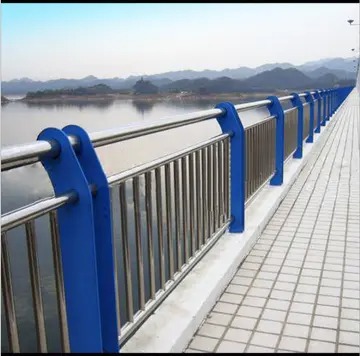 益陽湖南高速公路護(hù)欄多少錢一米