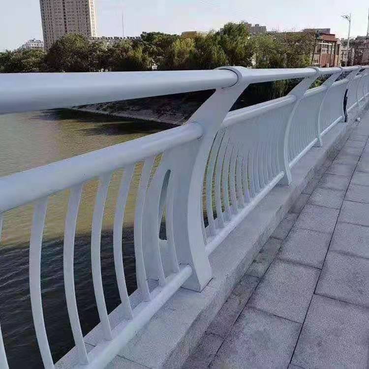 雅安高速路護(hù)欄價(jià)格