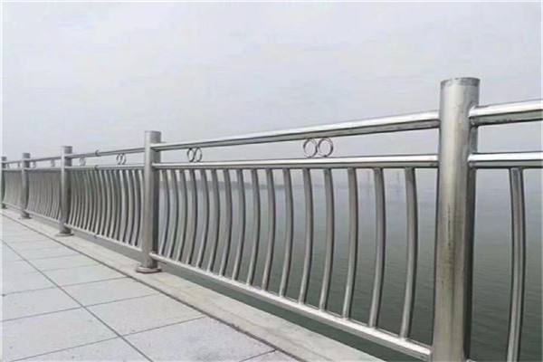 榆林高速波形護(hù)欄板供應(yīng)商