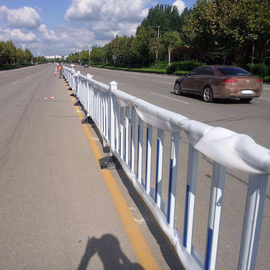 玉樹高速公路護(hù)欄價格行情