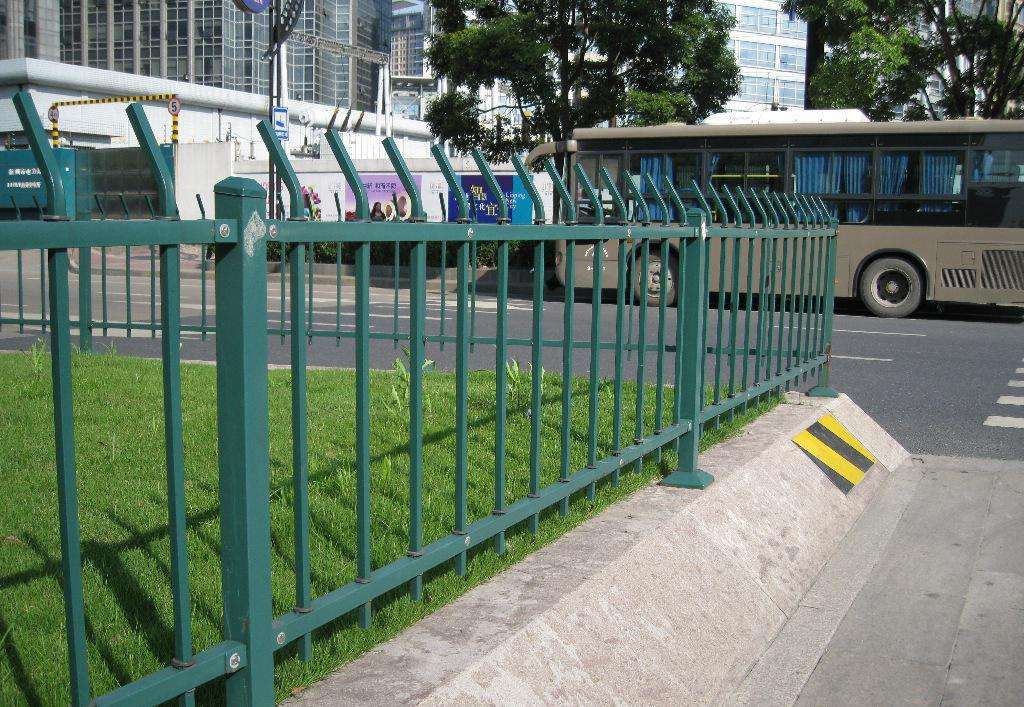 原平高速公路護欄板型材生產(chǎn)線