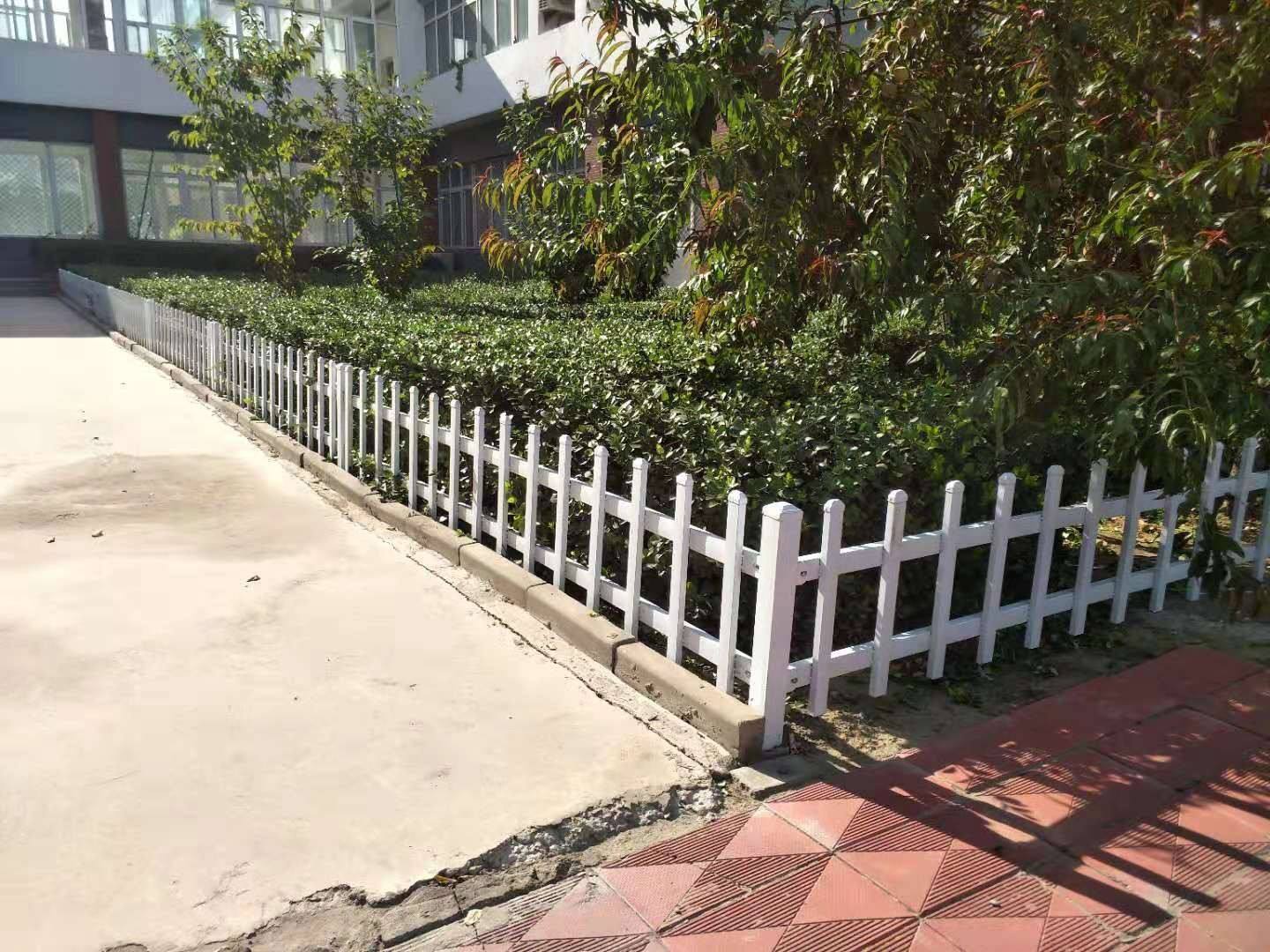 云南高速護欄板供應商